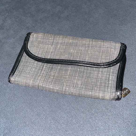 Cloth Wallet - Picture 1 of 6